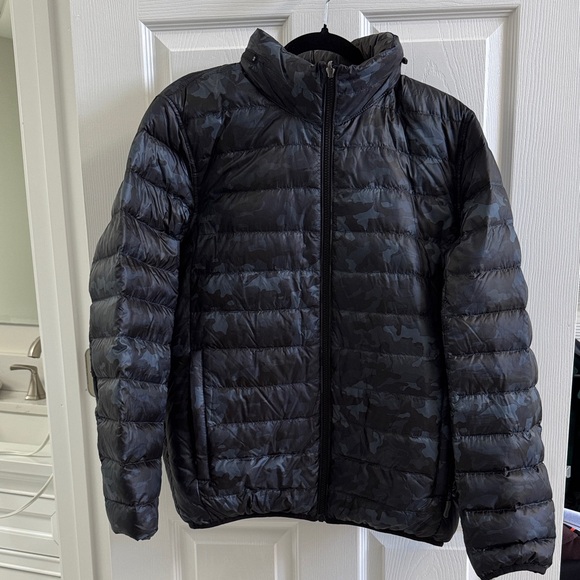 Tumi Other - Tumi Black Camo Puffer Jacket